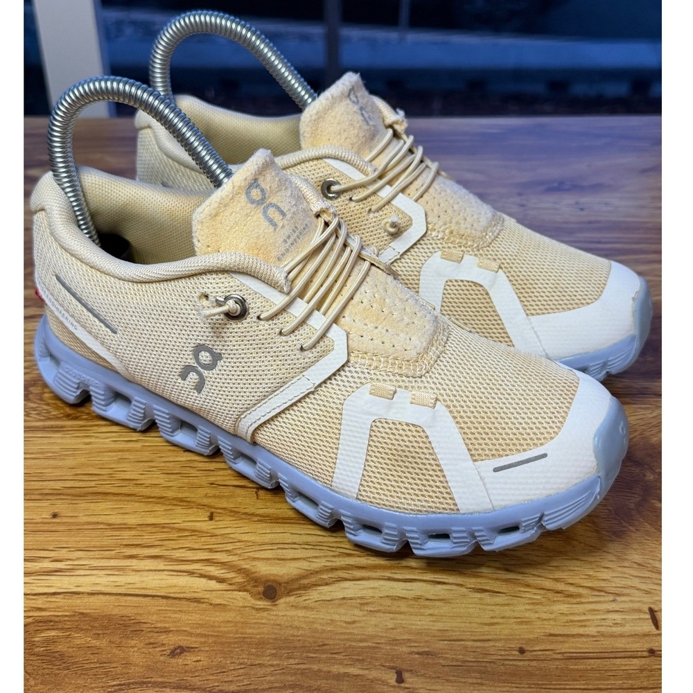 On Cloud Women's Yellow White Running Shoes Sz 5.5